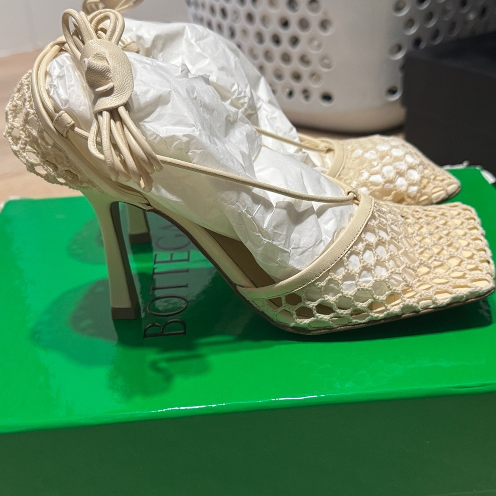 Bottega Veneta Beige Mesh Heels